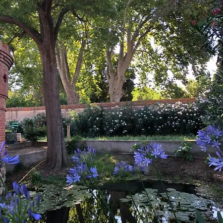De Charme Au Domaine アパート